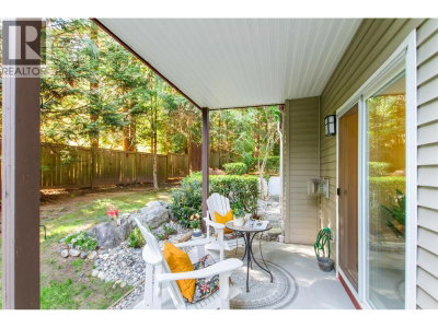 15 FOREST PARK Way | Port Moody British Columbia | Slide Image Eight