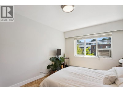 2469 CORNWALL Avenue | Vancouver British Columbia | Slide Image Thirteen