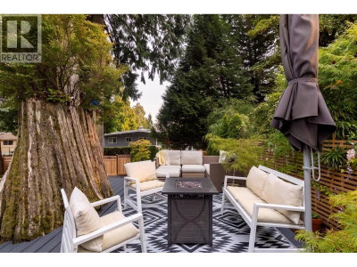 2639 BYRON Road | North Vancouver British Columbia | Slide Image Thirty