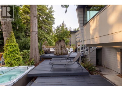 2639 BYRON Road | North Vancouver British Columbia | Slide Image Thirty-three