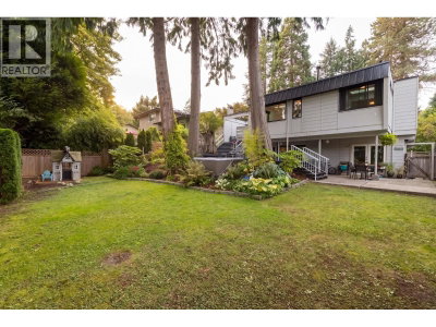 2639 BYRON Road | North Vancouver British Columbia | Slide Image Thirty-six
