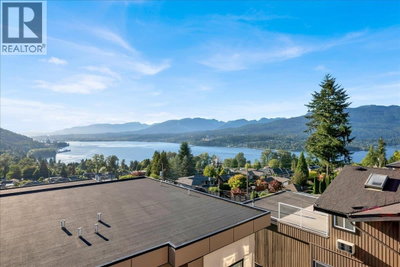 7275 RIDGE Drive | Burnaby British Columbia | Slide Image Seventeen