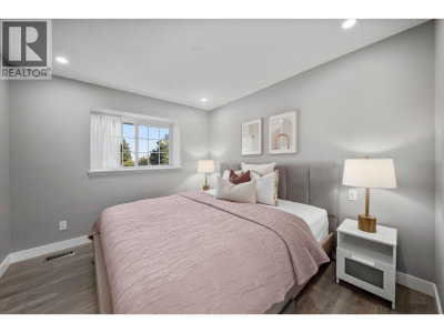 2480 GALE Avenue | Coquitlam British Columbia | Slide Image Eighteen