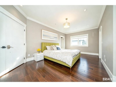 15807 BUENA VISTA Avenue | White Rock British Columbia | Slide Image Twelve
