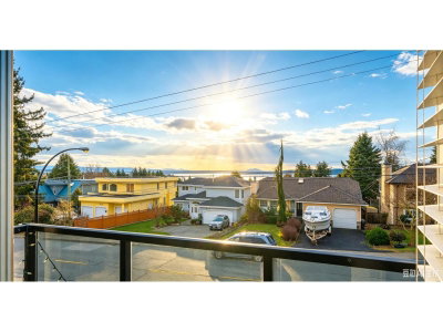 15807 BUENA VISTA Avenue | White Rock British Columbia | Slide Image Eighteen