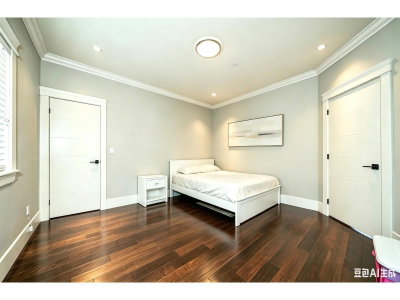 15807 BUENA VISTA Avenue | White Rock British Columbia | Slide Image Nineteen