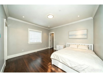 15807 BUENA VISTA Avenue | White Rock British Columbia | Slide Image Twenty