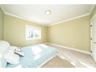 15807 BUENA VISTA Avenue | White Rock British Columbia | Slide Image Twenty-nine