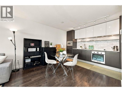 8131 NUNAVUT Lane | Vancouver British Columbia | Slide Image Nine