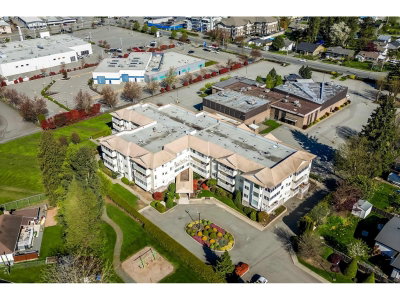 8725 ELM Drive | Chilliwack British Columbia | Slide Image Forty
