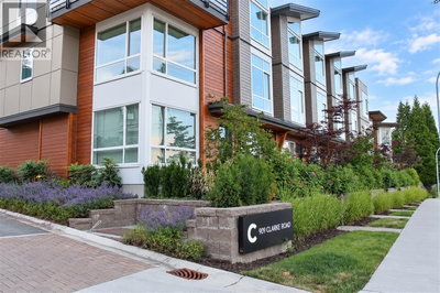 909 CLARKE Road | Port Moody British Columbia | Slide Image Thirteen