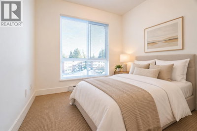 909 CLARKE Road | Port Moody British Columbia | Slide Image Six