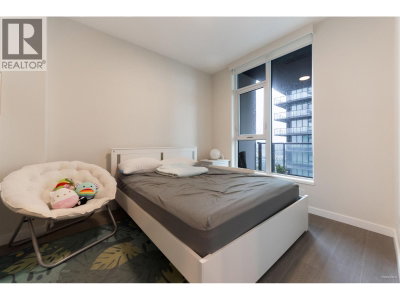 2108 GILMORE Avenue | Burnaby British Columbia | Slide Image Nine