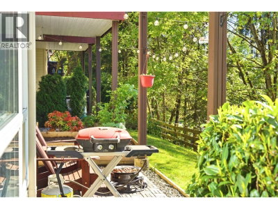 15 FOREST PARK Way | Port Moody British Columbia | Slide Image Ten