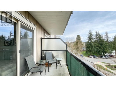 22290 NORTH Avenue | Maple Ridge British Columbia | Slide Image Thirteen