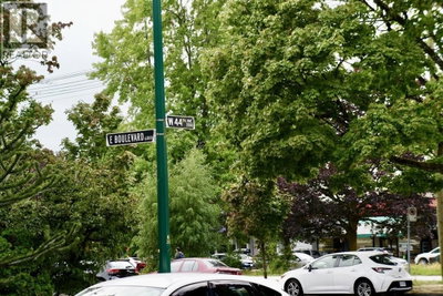 2095 44TH Avenue | Vancouver British Columbia | Slide Image Twenty-one