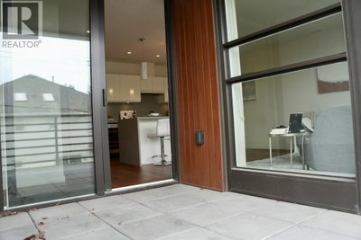 2095 44TH Avenue | Vancouver British Columbia | Slide Image Five