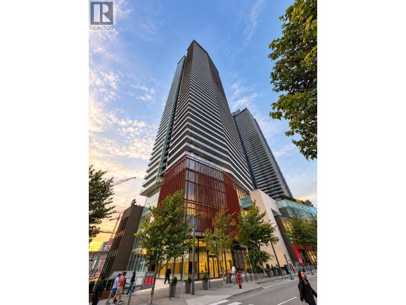4650 BRENTWOOD Boulevard Burnaby British Columbia, V5C 0M3 - 2 Bedrooms Condo For Sale