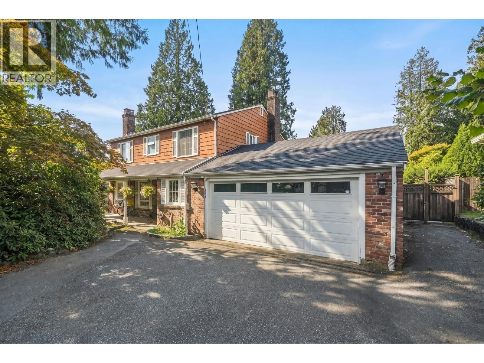 416 FAIRWAY Street, Coquitlam, British Columbia V3K 4G2