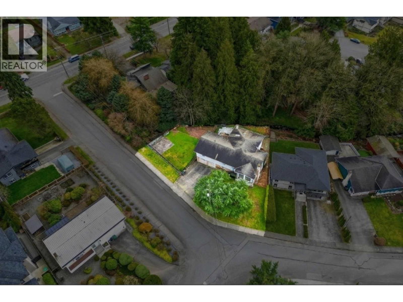 2030 JORDAN Drive Burnaby British Columbia, V5B 4E8 - 4 Bedrooms Home For Sale