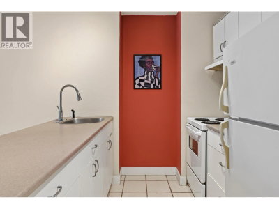 950 DRAKE Street | Vancouver British Columbia | Slide Image Eleven