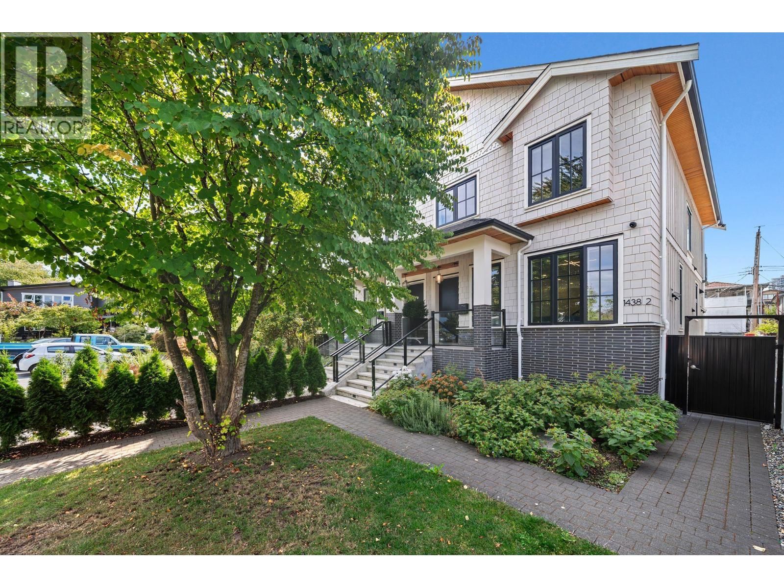 1438 17TH Avenue, Vancouver, British Columbia V5N 2G8
