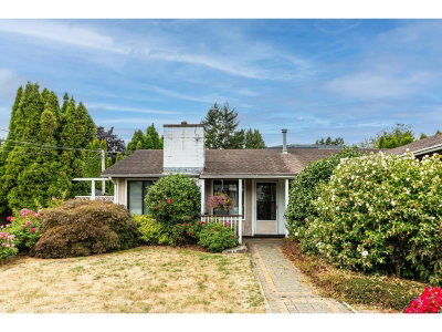 5731 172B Street | Surrey British Columbia | Slide Image Three