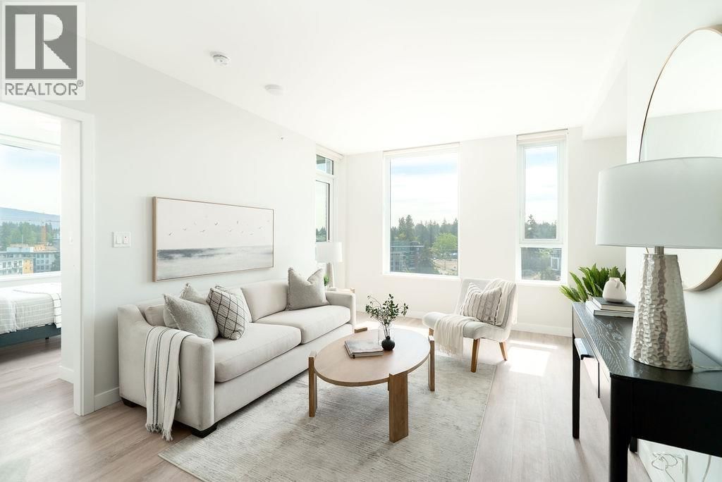 567 EMERSON Street, Coquitlam, British Columbia V3J 0M8