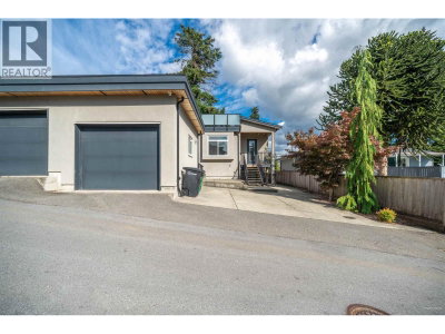 8227 ROYAL OAK Avenue | Burnaby British Columbia | Slide Image Thirty-six