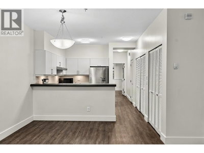 221 ASH Street | New Westminster British Columbia | Slide Image Thirteen