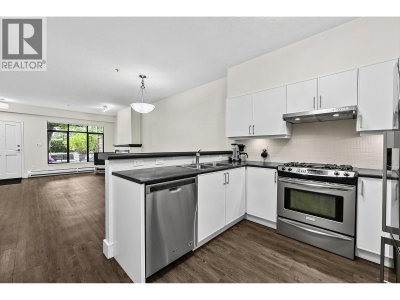 221 ASH Street | New Westminster British Columbia | Slide Image Fourteen