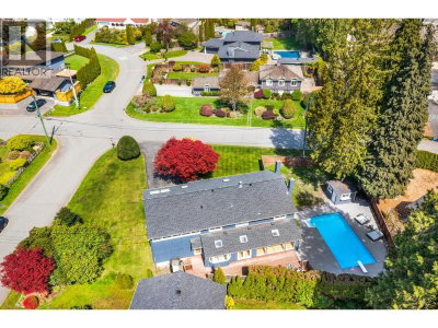 510 NEWDALE Place | West Vancouver British Columbia | Slide Image Thirty-six