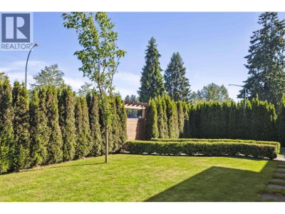 8647 10TH Avenue | Burnaby British Columbia | Slide Image Twenty-two
