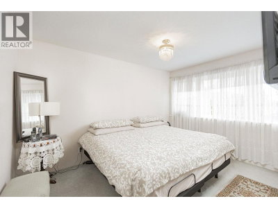 7758 MCGREGOR Avenue | Burnaby British Columbia | Slide Image Thirteen