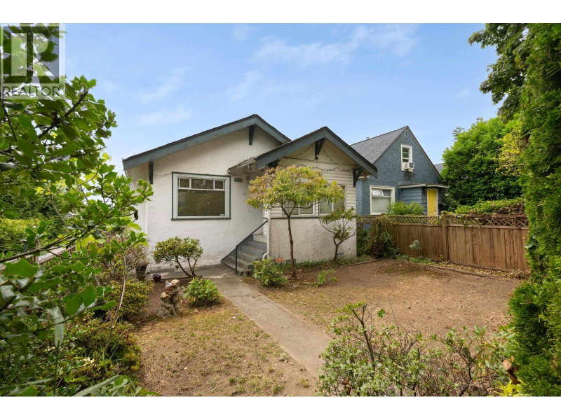 3906 PENDER Street Burnaby British Columbia, V5C 2L6 - 4 Bedrooms Home For Sale
