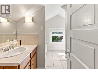 2764 DUNDAS Street | Vancouver British Columbia | Slide Image Seventeen