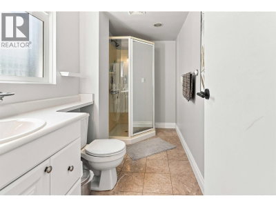 2764 DUNDAS Street | Vancouver British Columbia | Slide Image Nine