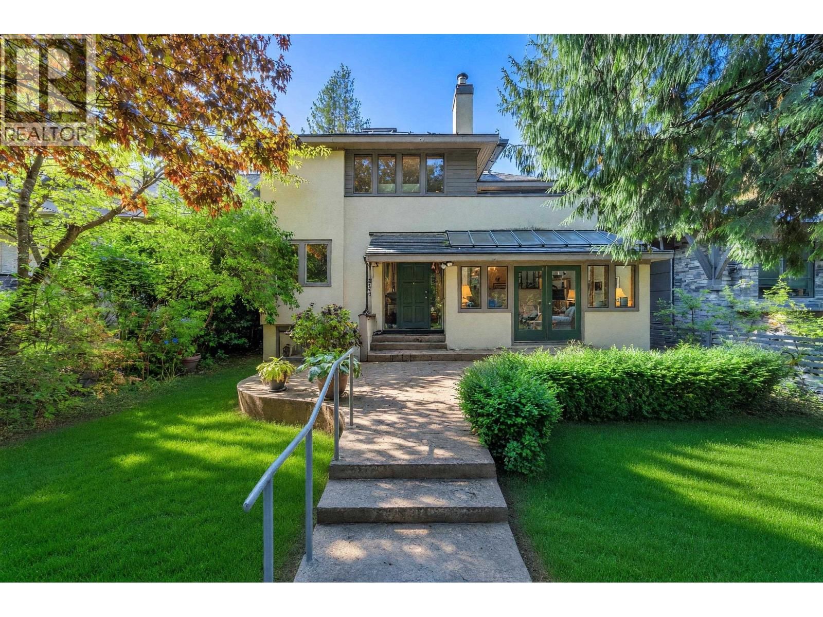 5540 ALMA Street, Vancouver, British Columbia V6N 1Y1