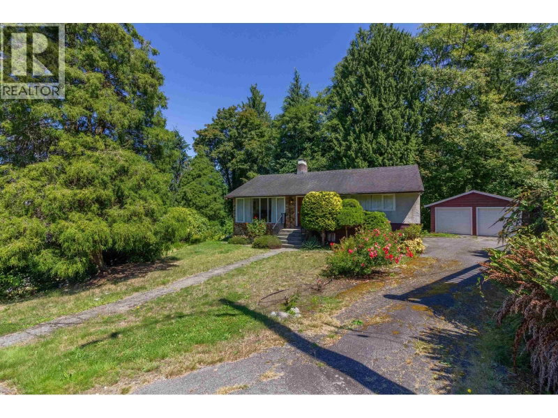 446 NORTHCLIFFE Crescent Burnaby British Columbia, V5A 1A1 - 4 Bedrooms Waterfront Home For sale