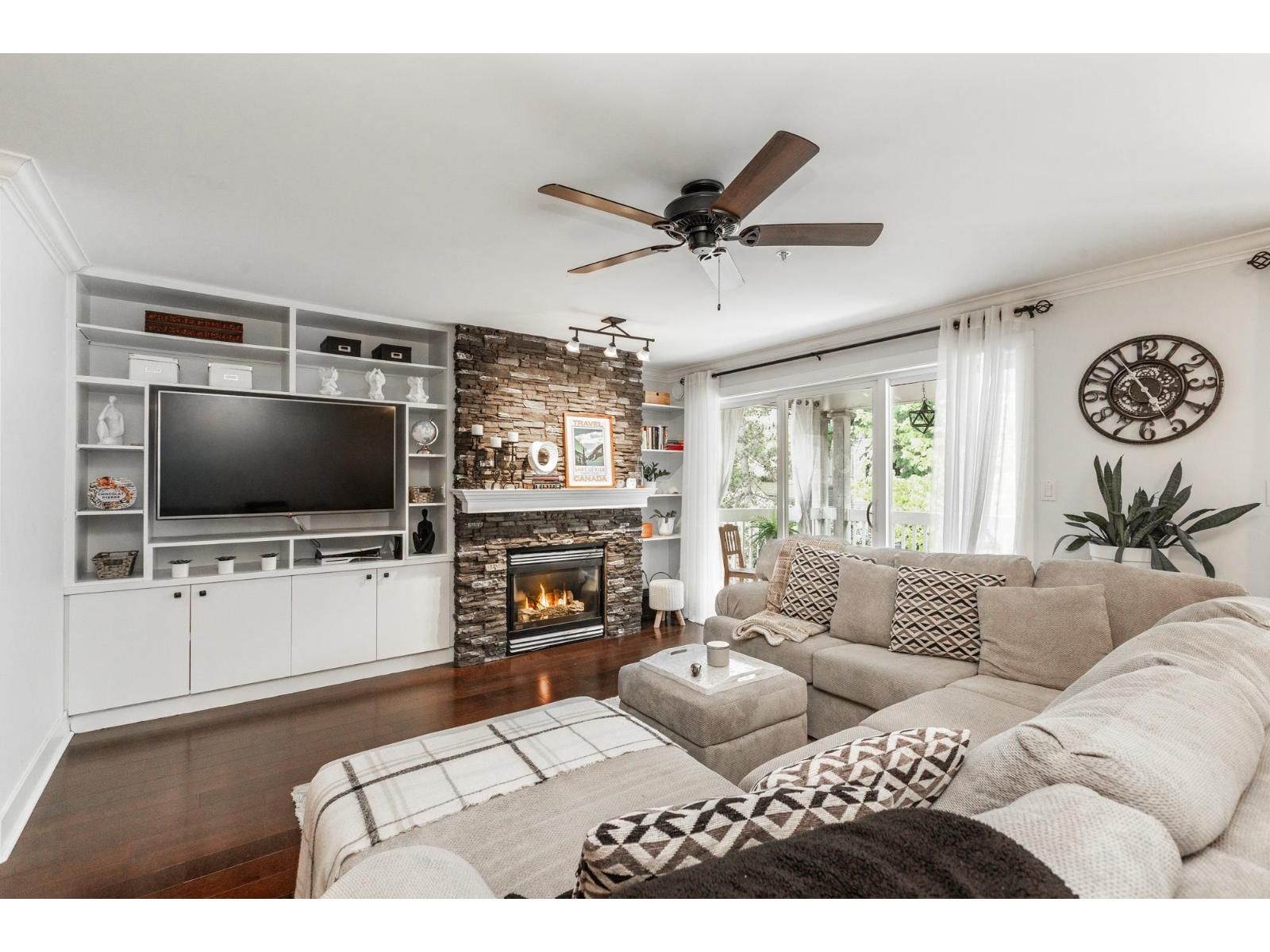 22022 49 Avenue, Langley, British Columbia V3A 3R9
