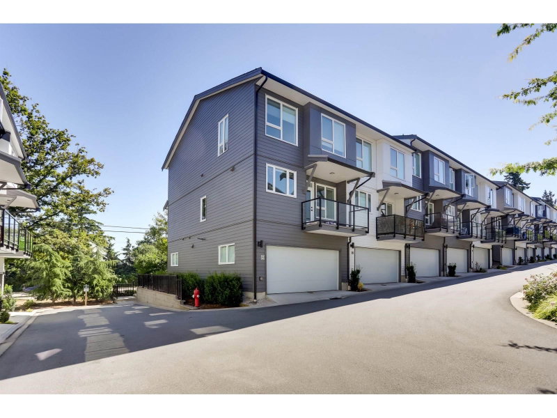 15030 28 Avenue Surrey British Columbia, V4P 0H3 - 4 Bedrooms Condo For Sale