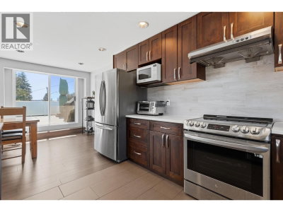 2190 HILLSIDE Avenue | Coquitlam British Columbia | Slide Image Nine