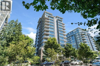 9060 UNIVERSITY Crescent | Burnaby British Columbia | Slide Image Sixteen