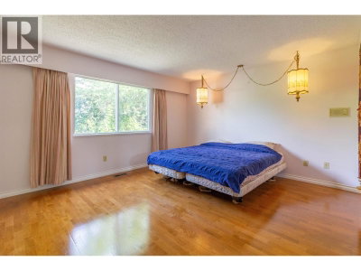 7107 BROADWAY | Burnaby British Columbia | Slide Image Fifteen