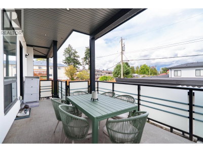 5675 LAUREL Street | Burnaby British Columbia | Slide Image Fourteen