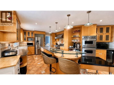 2016 WINTER Crescent | Coquitlam British Columbia | Slide Image Ten