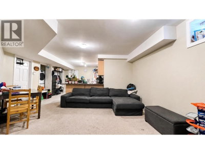2016 WINTER Crescent | Coquitlam British Columbia | Slide Image Twenty-five