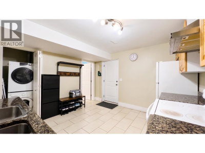 2016 WINTER Crescent | Coquitlam British Columbia | Slide Image Twenty-eight