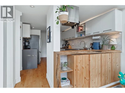 1330 GRAVELEY Street | Vancouver British Columbia | Slide Image Eight