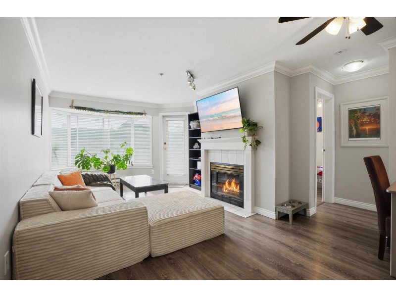 2962 TRETHEWEY Street Abbotsford British Columbia, V2T 4M3 - 2 Bedrooms Condo For Sale
